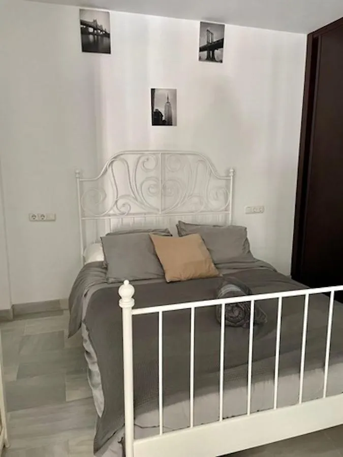 Holidays2Malaga Jinetes Junto Casco Historico & Parking Appartement